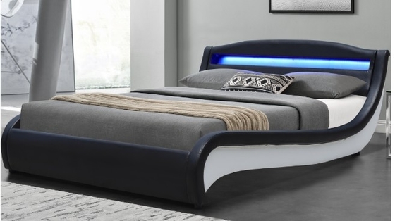 Vente à chaud Lit rembourrée à LED avec couleur optionnelle pour les meubles de la maison