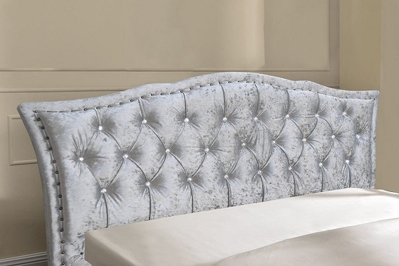 Cadre luxueux de lit du Roi Size Velvet Fabric avec orné et Crystal Headboard