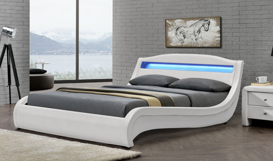 Il est bon pour la santé de la taille et permet au lit rembourré LED de briller