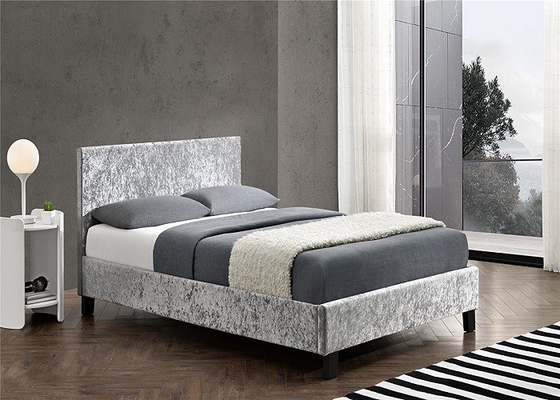 La taille de la Reine SF833 a tapissé la tête de lit de Grey Crush Velvet Fabric With de cadre de lit