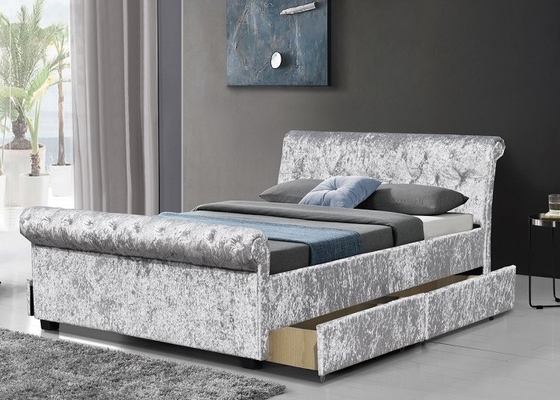 La chambre à coucher européenne tapissée de stockage de lit de taille tuftée de la Reine a adapté aux besoins du client