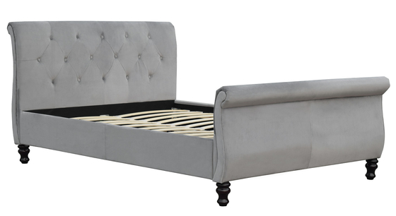 Cadre tapissé de lit de Chesterfield Sleigh grand avec des boutons